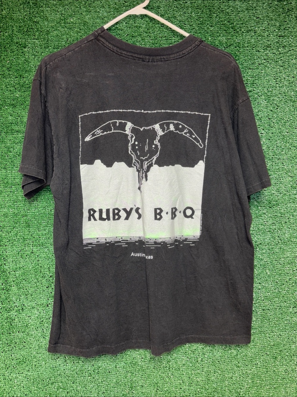 Vintage 90s Ruby's BBQ Austin, TX Single Stitch Shirt L Hanes tag Texas